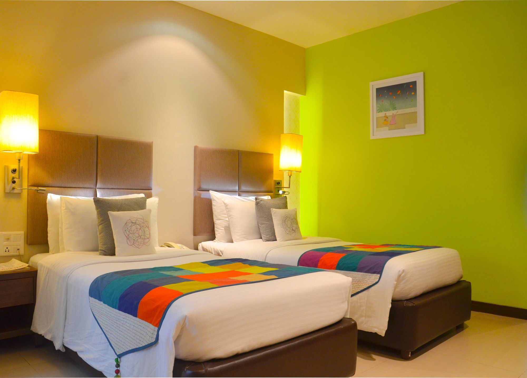 Grand Mercure Vadodara Surya Palace Екстериор снимка